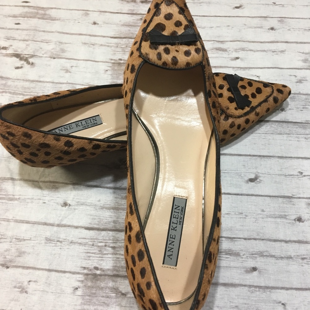 Ann Klein 10M Leopard Flats with Bow